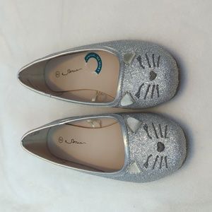 Silver Glittery Cat Face Girl's Ballet Flats